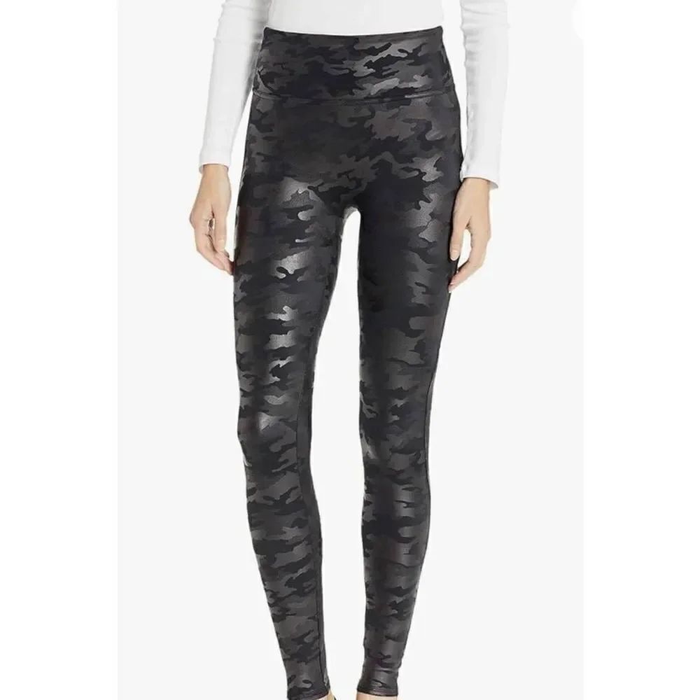 Spanx Black Faux Leather Camouflage High Waisted Leggings sz XS
